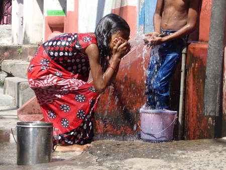 Water crisis India, Shot at morning hours on 16 Oct 16 at Kolkata.のeditorial素材