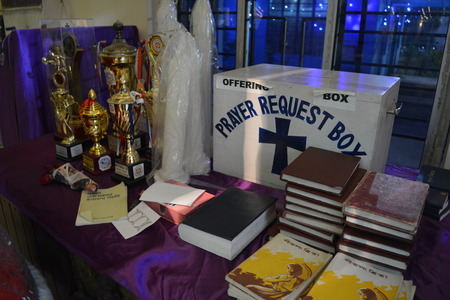 Kolkata, India. 23rd December 2017. Christmas at City of Joy. St. Jamesâ Church (Estt 1906), Baranagar, 13 Kashi Nath Dutta Road, Kolkata -36 getting ready for Christmas.のeditorial素材