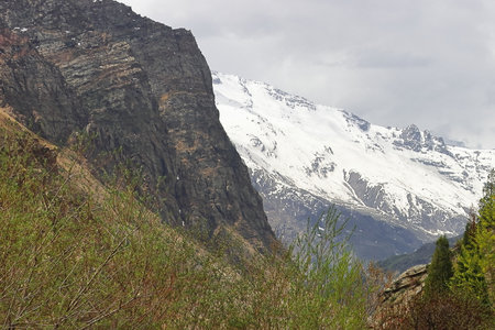 panoramic view of snowcapped himalaya mountains and wilderness from beautiful mountain village jispa...