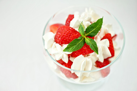 strawberry with cream closeup photoの写真素材