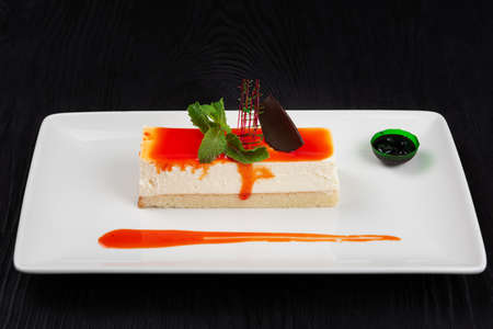 Cheesecake with sauce