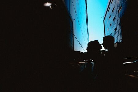 Wedding couple on backround mirror buildingsの写真素材
