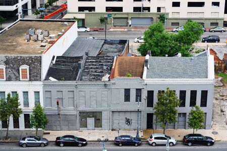 NEW ORLEAN - APRIL 4: Beautiful street view in downtown of New Orlean. New Orlean, Louisiana - April 4, 2014.のeditorial素材