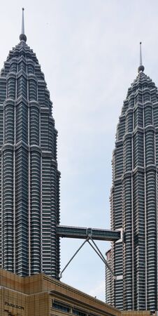 KUALA LUMPUR, MALAYSIA - AUGUST 18, 2016: Noisy and colorful life-filled streets of Kuala Lumpur.のeditorial素材