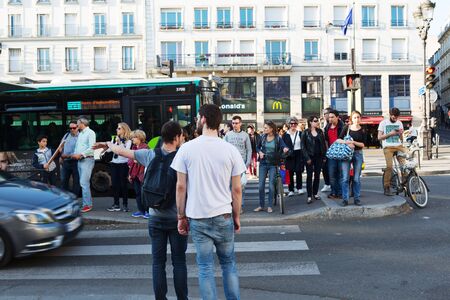 PARIS, FRANCE - MAY 7, 2016: Beautiful streets of Paris crowded with the tourists.のeditorial素材
