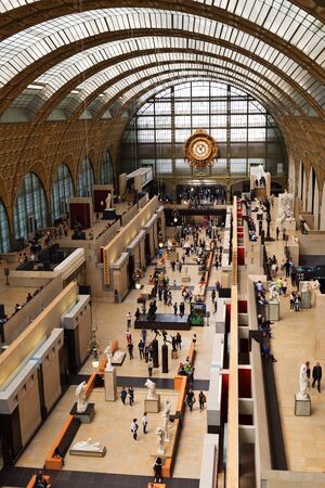 PARIS, FRANCE - MAY 7, 2016: Exposition of museum d'Orsay crowded with the tourists.のeditorial素材