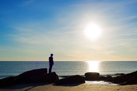 HUA HIN,THAILAND - SEPTEMBER 7, 2015: Happy tourist poses on the Hua Hin beach.のeditorial素材