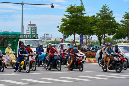DA NANG, VIETNAM - AUGUST 5, 2017: Busy traffic on the streets of Da Nang city.のeditorial素材