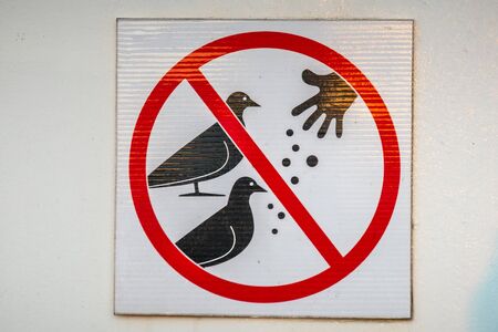 Do Not Feed the birds Sign at Suomenlinna, Finland.の写真素材