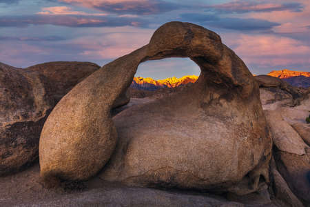 Moebius Arch At Alabama Hillsの写真素材