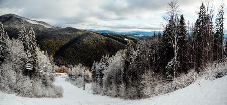 A beautiful view of the mountains from the funicular, but which skiers climbの写真素材