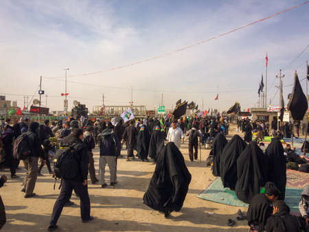 Karbala, Bagdad, Iraq, 06 09 2019:  Millions of Shia marching across the world to Karbala for arbaeen.  A great global gathering in Iraq.のeditorial素材