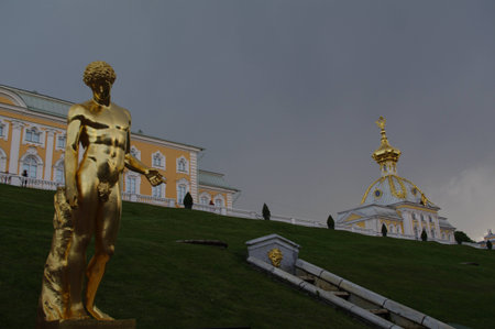 Stock Photo - Grand Peterhof Palace and The Grand Cascade and Samson Fountainのeditorial素材