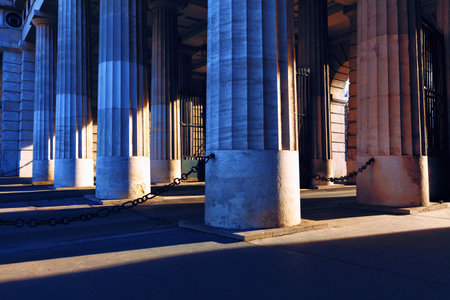 Columns of Burgtor Gate in Vienna Austria . Doric Columns of Vienna Old Townのeditorial素材