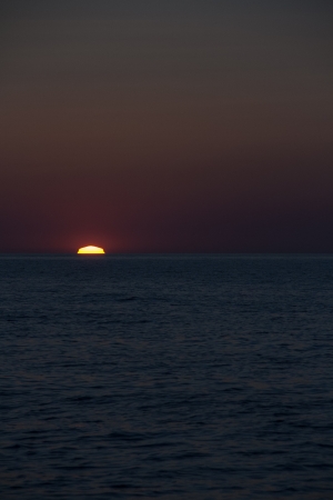 Sun on the oceanの写真素材