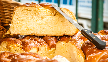 bread and knife