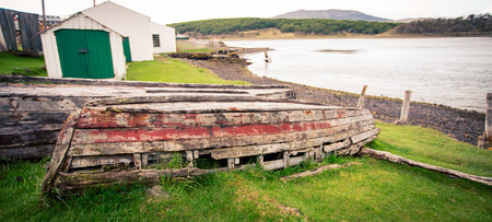 abandon wooden boatの写真素材