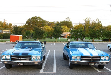 GLOUCESTER, VA, USA -SEPTEMBER 9:Two Vintage 1970 Chevrolet Chevelle SS 454's in the Middle Peninsula Classic Cruisers Club weekly Car Show. Main Street Center. September 9, 2011 in Gloucester, VA, USAのeditorial素材
