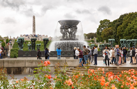 Oslo, Norway-August 14, 2014 - People and statues in Vigeland park.のeditorial素材