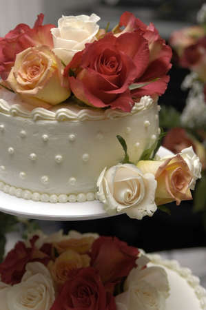 Wedding cake with flowersの写真素材