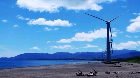 Windmills by the beach の素材