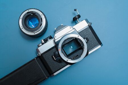 Body of a camera and a lens, detached.の写真素材