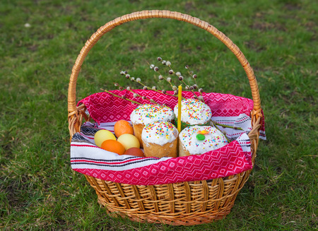 Traditional Easter sweet bread and painted eggsの写真素材