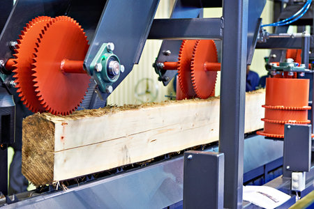 Two-shaft logging machine with planar separator