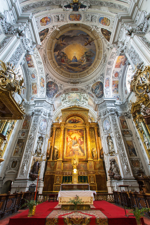 Austria, Vienna, Baroque interior of Dominican Church (Dominikanerkirche)のeditorial素材