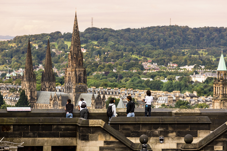 Panorama view on St Mary's Cathedral from Edinburgh Castle.のeditorial素材