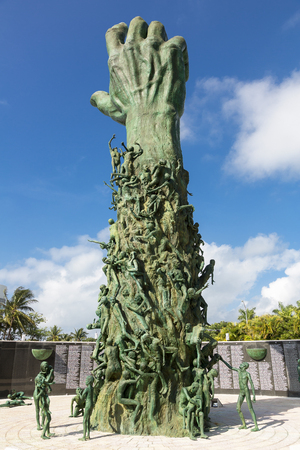 Miami,  'Love and Anguish' sculpture, Holocaust Memorial, South Beachのeditorial素材