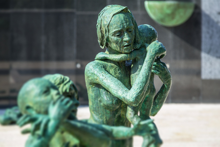 Miami,  'Love and Anguish' sculpture, Holocaust Memorial, South Beachのeditorial素材