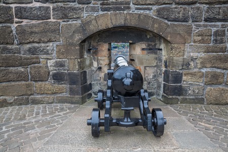 Cannon and wall of Edinburgh castle