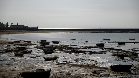 Cadiz marina and track to fort back light