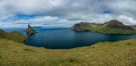 Amazing Gigapan view of Drangarnir gate, Tindholmur and Mykines, Faroe Islandsの写真素材