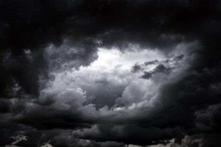 Dramatic Dark Rain Clouds before Thunder Storm for Backgroundの素材 [FY310200802002]