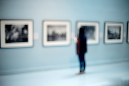 blur blue museum room art gallery exhibition displayの写真素材