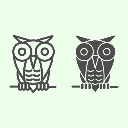 Halloween owl line and solid icon. Single spooky owl sitting on branch outline style pictogram on white background. Halloween or Witchcraft signs for mobile concept and web design. Vector graphicsのイラスト素材
