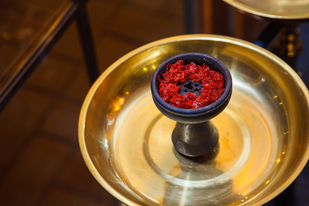 the embers in the bowl of the hookah. close-upの写真素材