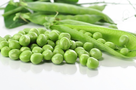 fresh green peas の写真素材