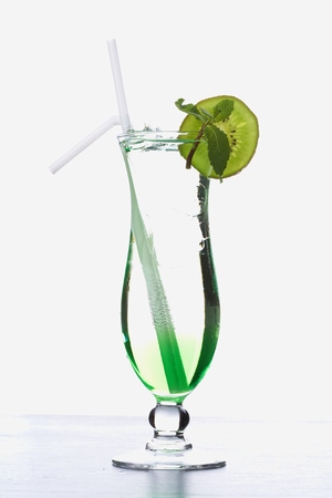 cocktail alcohol with lime in glassの写真素材
