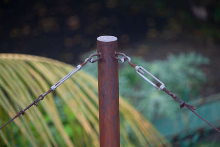 rusty steel roof sling, Rusty sling