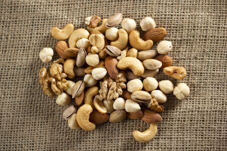 Cashews, pistachios, almonds, walnuts, hazelnuts. Mixed nuts.