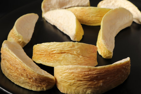 dried apple slices close upの写真素材