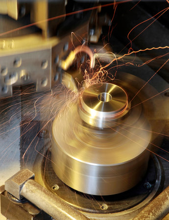 High technology CNC lathe metal cutting