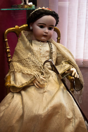 Vintage antique doll in the museum of the city of Sergiev Pasad, Russiaの写真素材