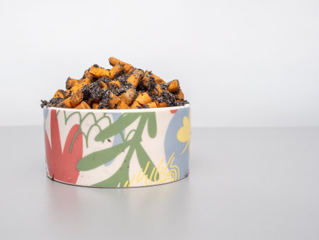 Ashtray full of cigarette butts. Ashtray with cigarette butts close-up.の写真素材