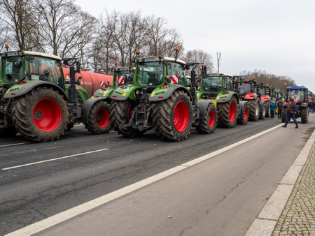 Berlin, Germany December 18. 2023 Farm tractors in the center of the Capital. Berlin, Germany December 18, 2023のeditorial素材