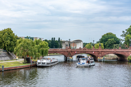 Berlin, Germany, July 26, 2024. The Moltkebrucke brick bridge across the Spree.のeditorial素材