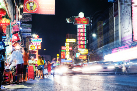 CHINATOWN, BANGKOK, THAILAND - 9 JANUARY, 2016: Cars and shops on Yaowarat road, the main street of China town.のeditorial素材